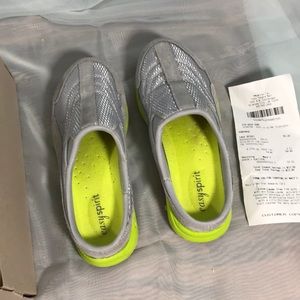 Spirit level 1 like new shoes.